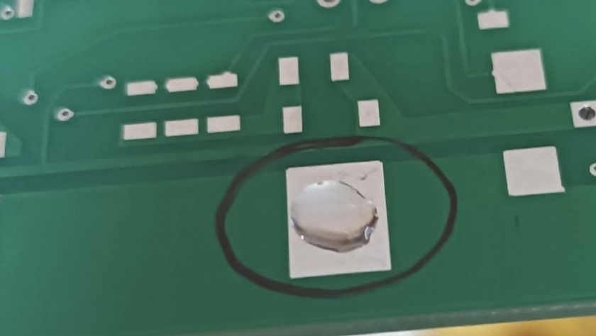 Капля воды на необработанной площадке