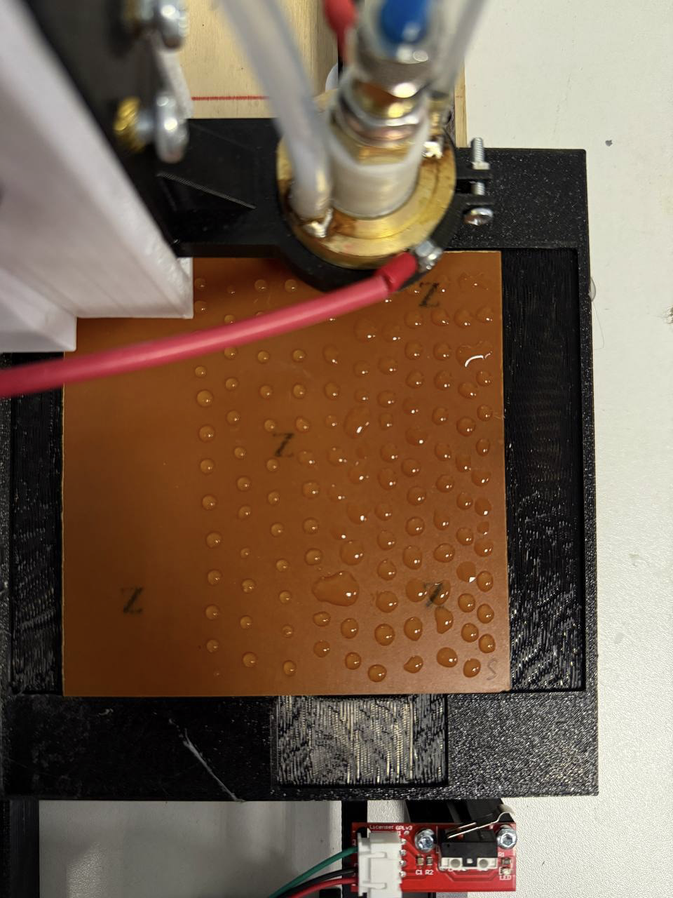 Капли воды после плазменной обработки